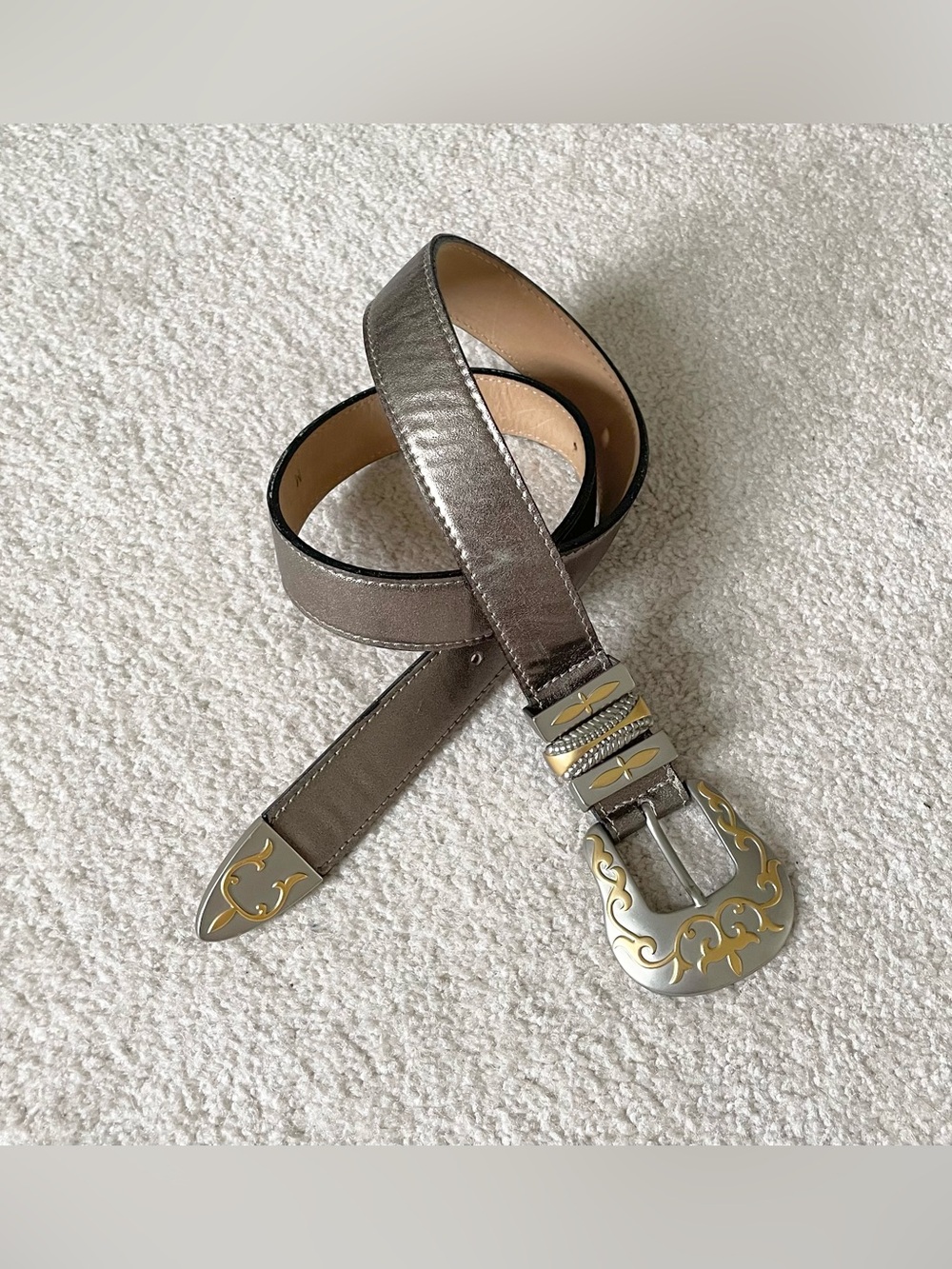 Streets Ahead Two Tone Metallic Leather Belt, Sz M
